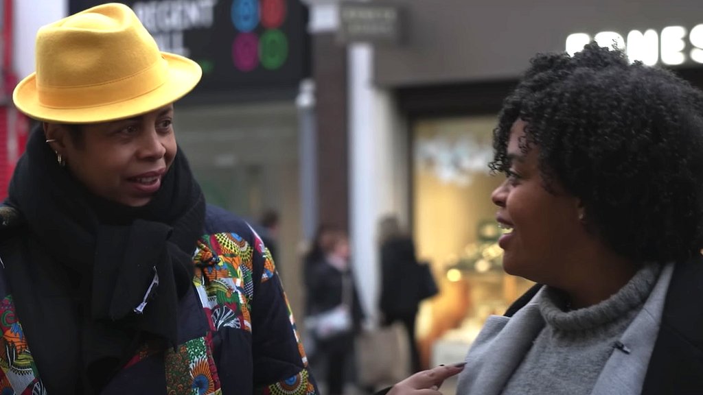 Mulheres nas ruas de Londres conversaram com a BBC