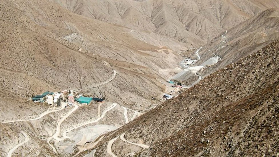 Vista de la mina La Esperanza, Región Arequipa, 7 de mayo de 23
