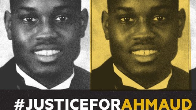 Cartel pidiendo justicia para Ahmaud
