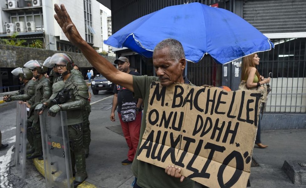 Protestas en Caracas en el marco de la visita de Michelle Bachelet a Venezuela.
