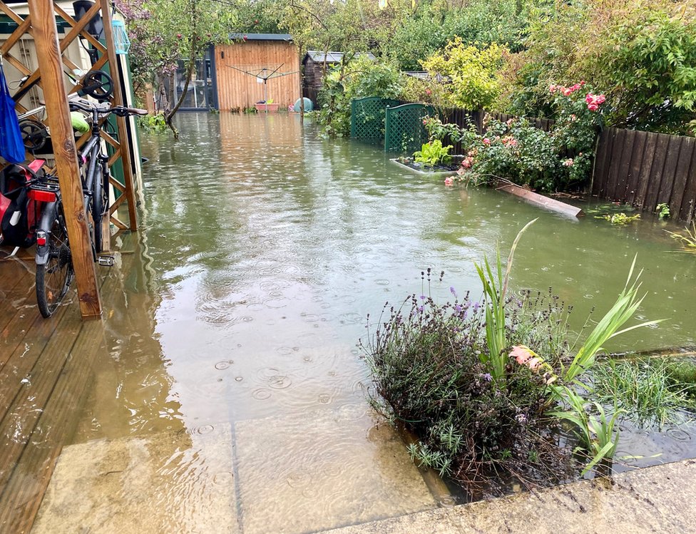 Затопленный сад в восточном Оксфорде