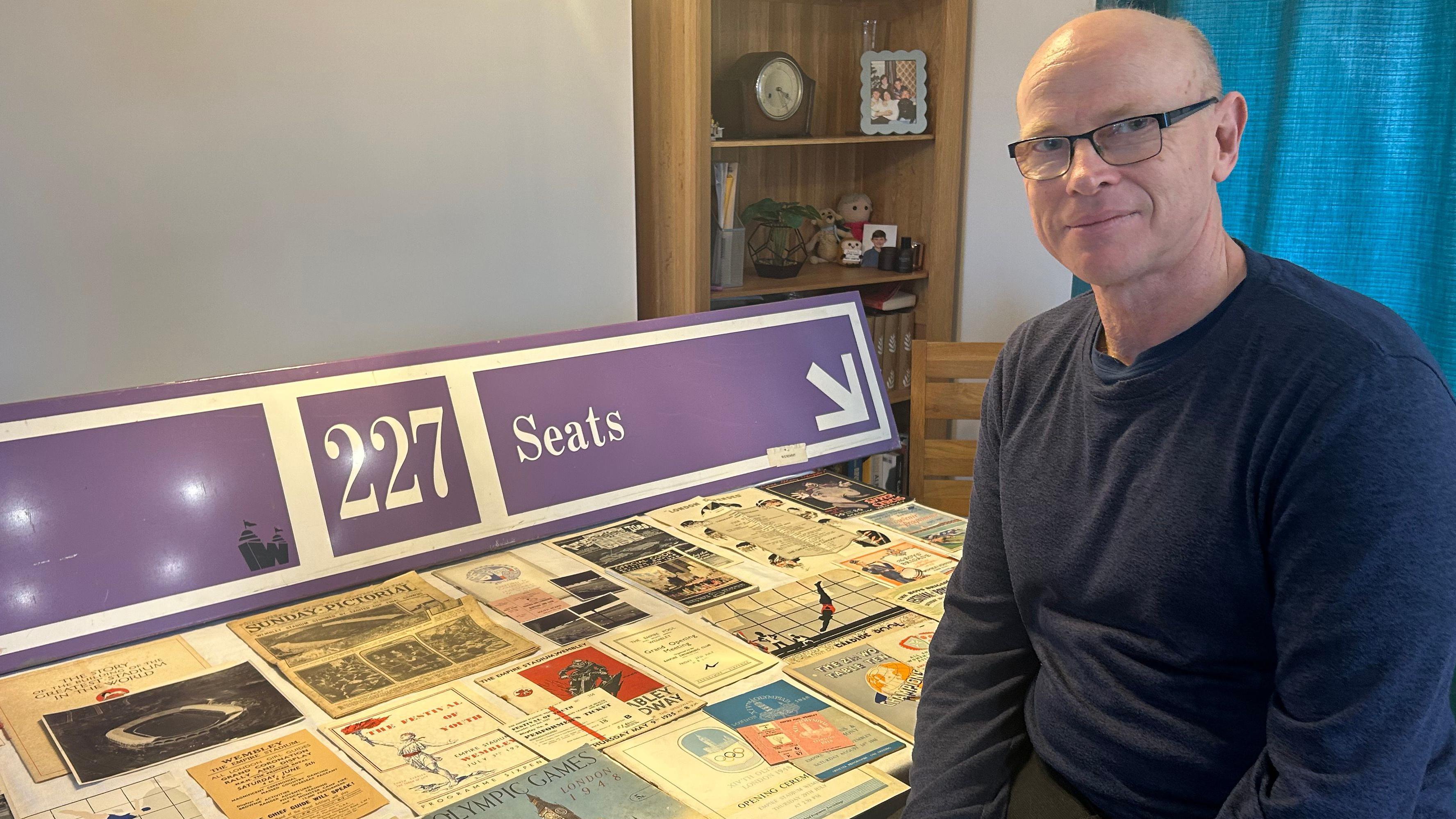 Devon collector preserving 100 years of Wembley history - BBC News