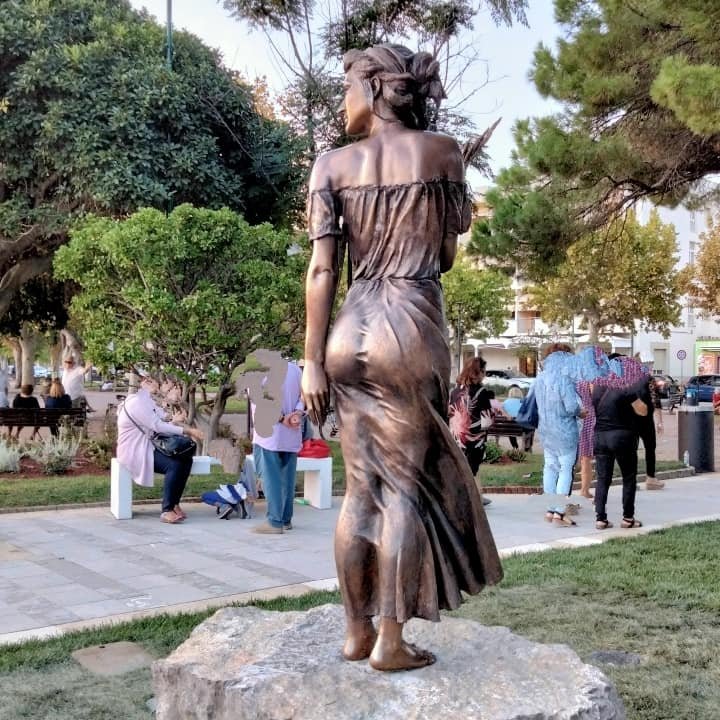 İtalya'da tartışma yaratan heykel