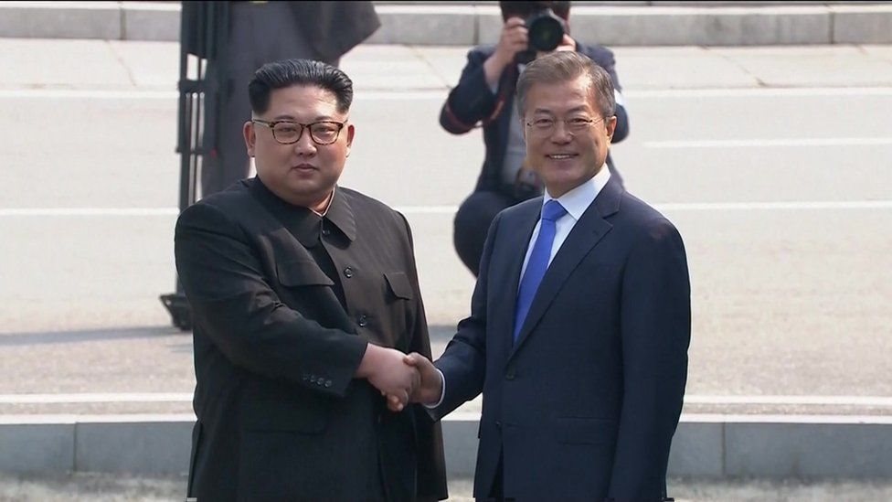 Kim Jong-un dan Moon Jae-in