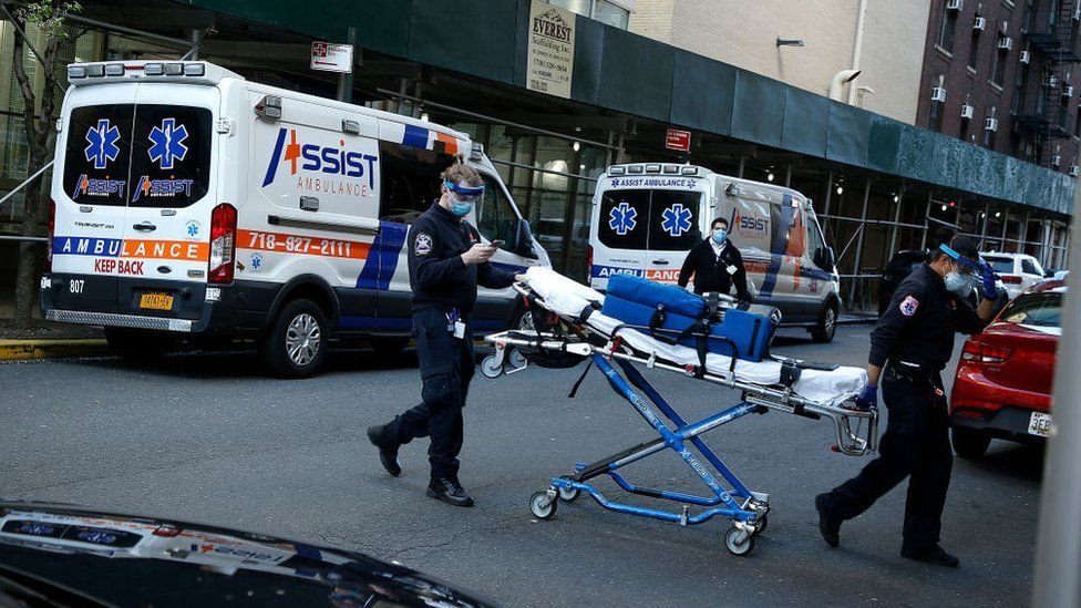 Membantu korban virus corona di New York
