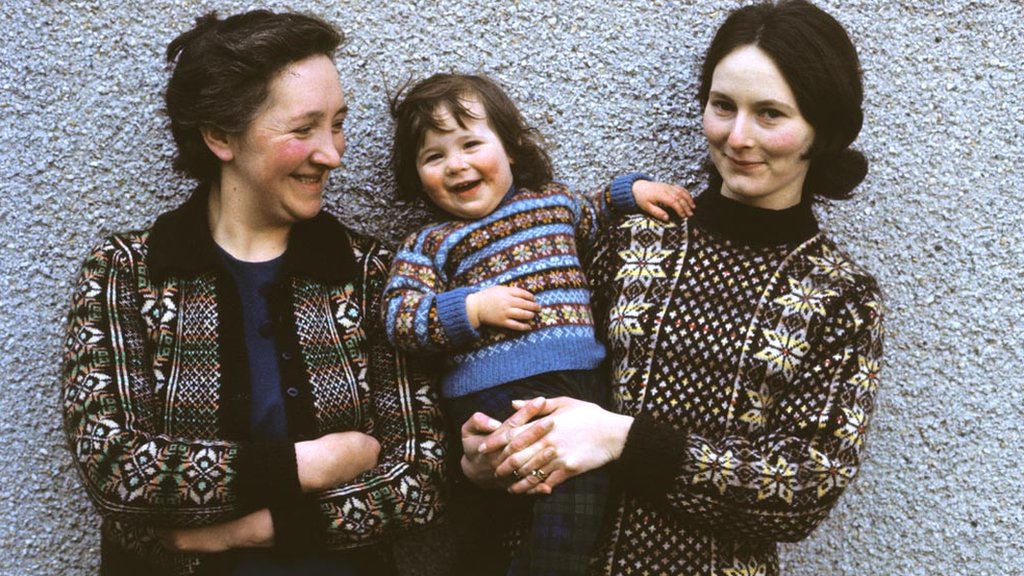dve žene i devojčica 1970