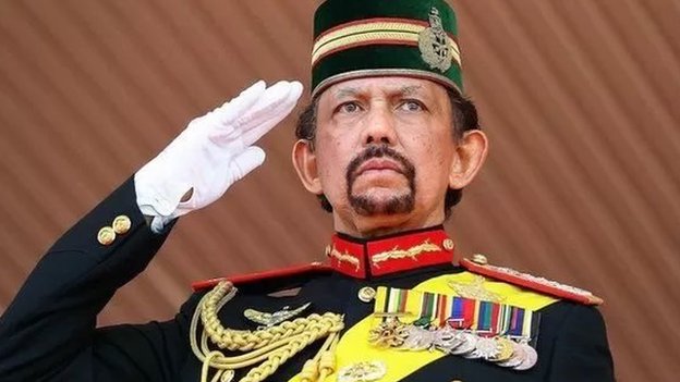 سلطنة بروناي: حكاية البلد الذي تزوج شاب عراقي ابنة سلطانه 6 السلطان حسن البلقيه يعتبر واحدا من أقدم الحكام في العالم