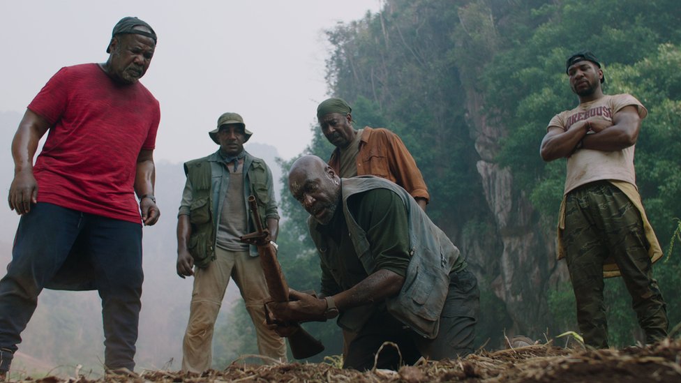 Isiah Whitlock Jr, Norm Lewis, Delroy Lindo, Clarke Peters and Jonathan Majors in Da 5 Bloods