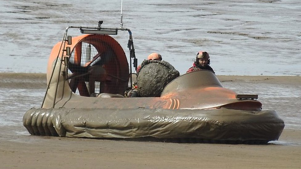 Old buoy sparks bomb scare on Weston-super-Mare beach - BBC News