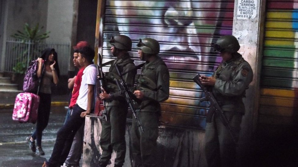 Вооруженные солдаты несут охрану в Каракасе. Фото: 4 августа 2018 г.