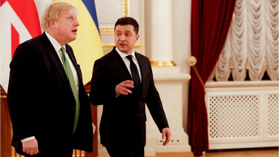 Boris Johnson se reunió con Volodymyr Zelensky en Kyiv el 1 de febrero de 2022