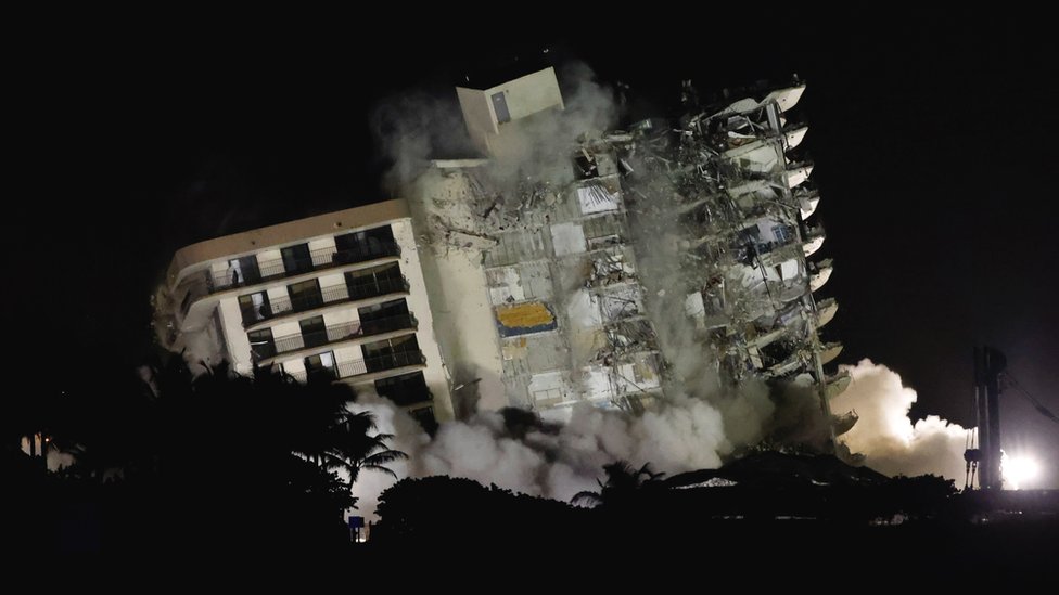 Miami collapse: Remaining structure demolished over safety fears