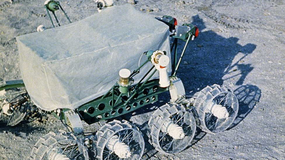 Rodas e chassi do veículo lunar soviético Lunokhod I são testados em 1970