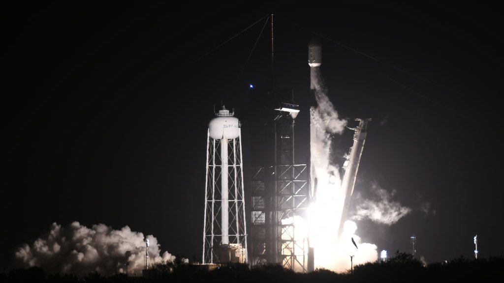 Intuitive Machines: US spacecraft blasts off to Moon's south pole