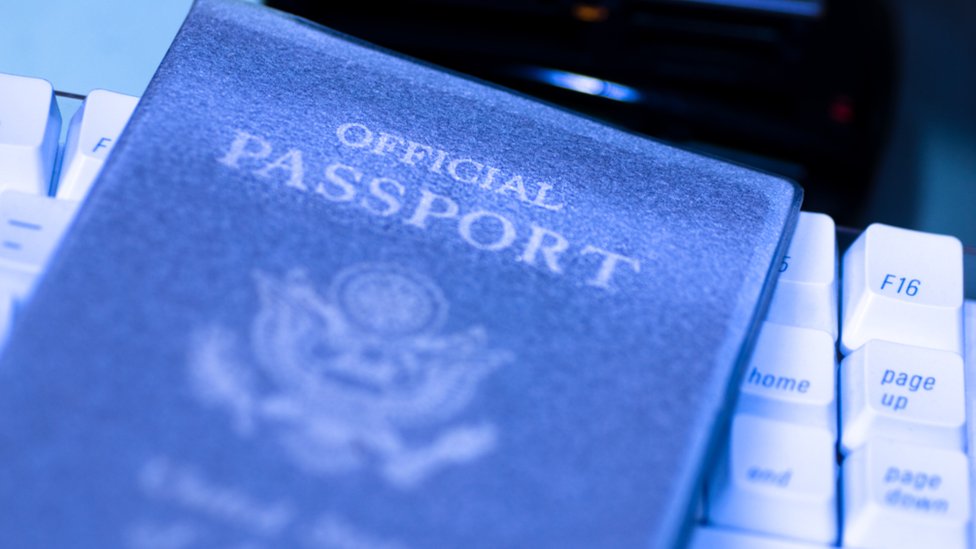 pasaporte escaneado