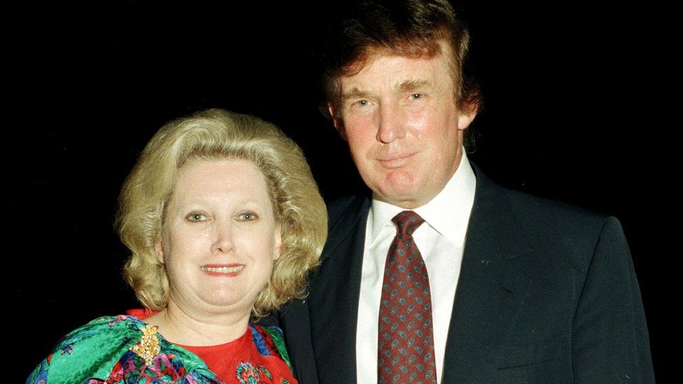 Donald Trump y Elizabeth Trump Grau en Florida en 1997.