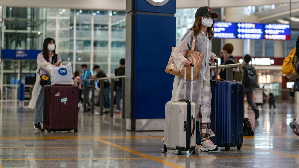 香港國際機場抵港大堂的旅客