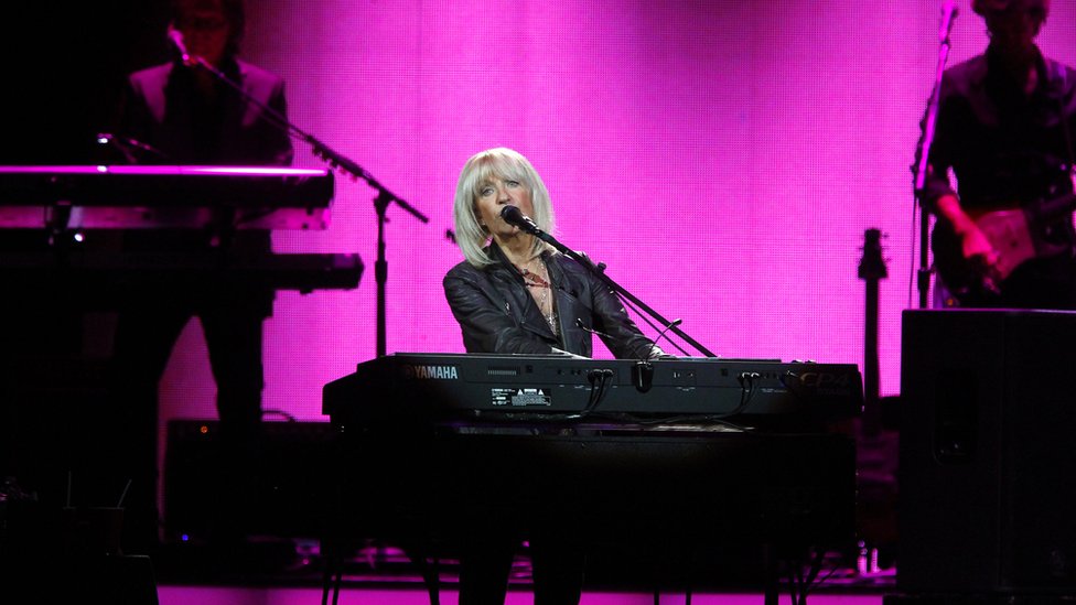 Christine McVie en un concierto con Fleetwood Mac en 2014