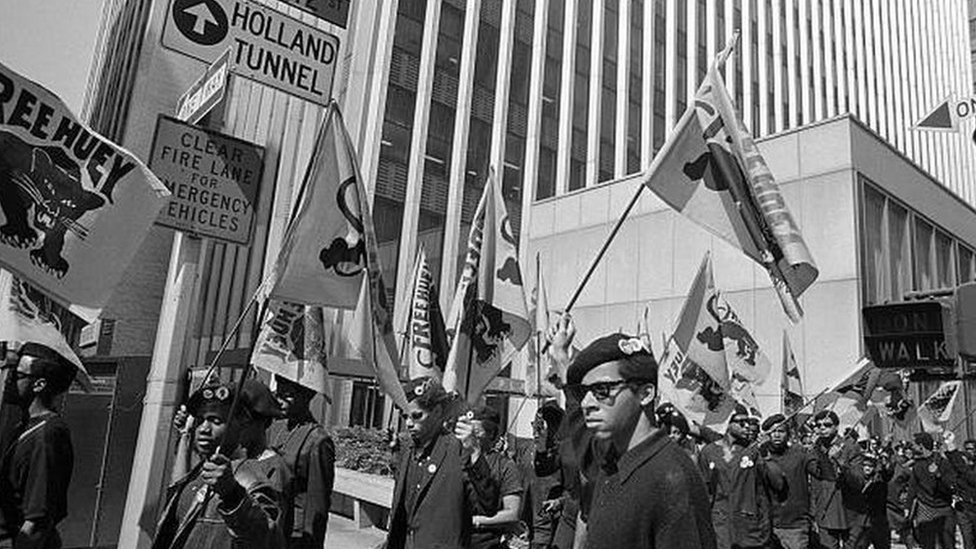 مسيرة احتجاجية لحزب الفهود السود