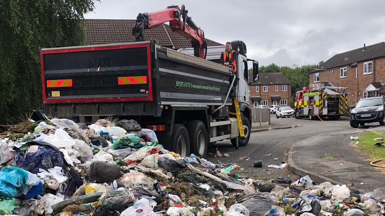 vape shop rainworth Rainworth: Bin lorry sheds pile of waste after vape fire