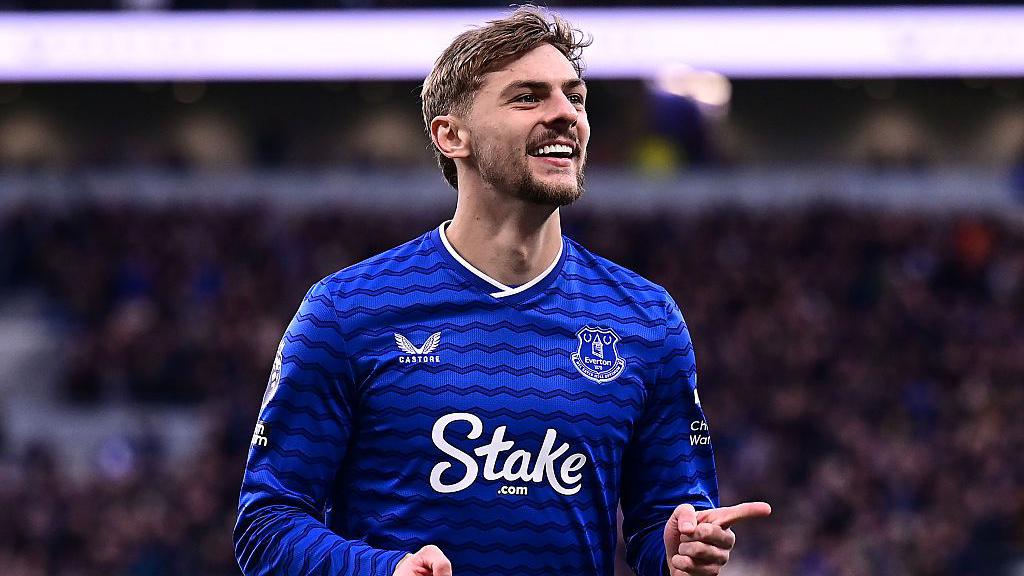 Everton: How Kiernan Dewsbury-Hall is thriving after Chelsea exit