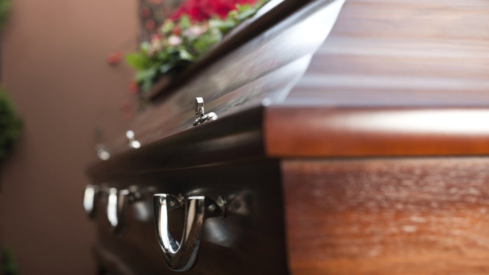 'Pauper funerals' cost councils £500,000 a year in Scotland BBC News