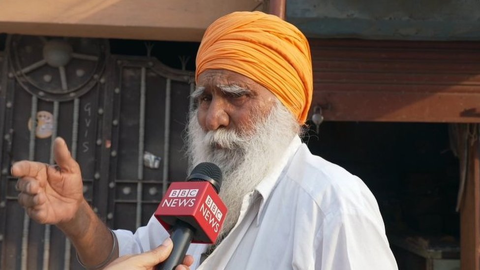 ਬਸੰਤ ਸਿੰਘ,ਨੇ ਬੀਬੀਸੀ ਨੂੰ ਦੱਸਿਆ ਕਿ ਉਨ੍ਹਾਂ ਨੂੰ ਮੀਡੀਆ ਰਾਹੀਂ ਹੀ ਗ੍ਰਿਫ਼ਤਾਰੀ ਬਾਰੇ ਪਤਾ ਲੱਗਿਆ ਹੈ