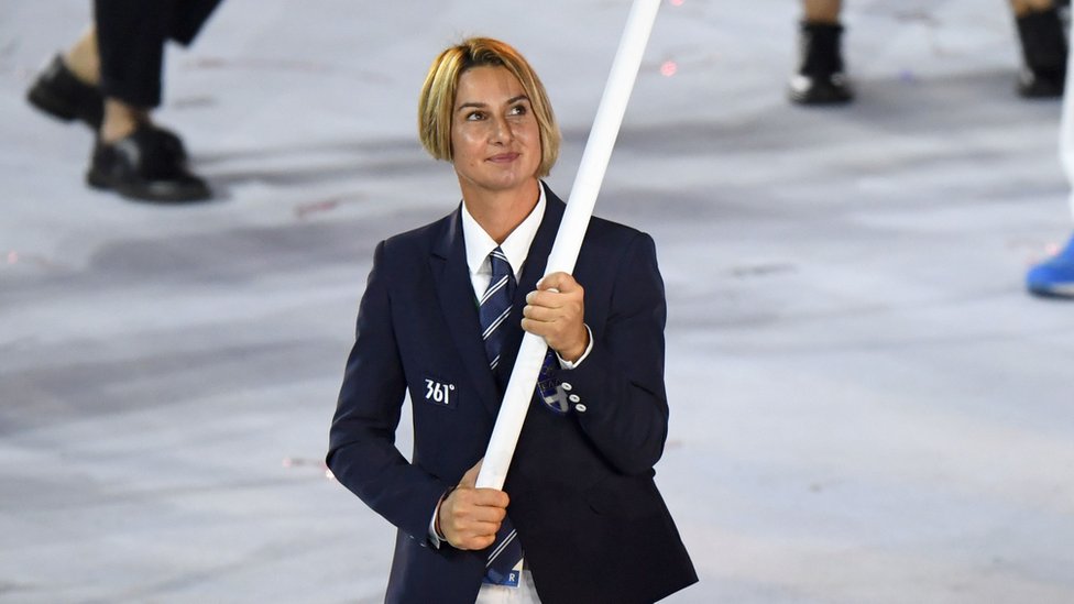 Sofia Bekatorou leads her delegation during the opening ceremony of the Rio 2016 Olympic Games at the Maracana stadium in Rio de Janeiro on August 5, 2016