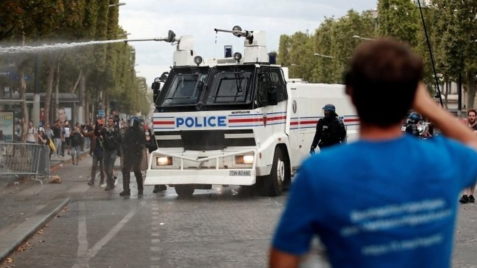 Water cannon in Paris