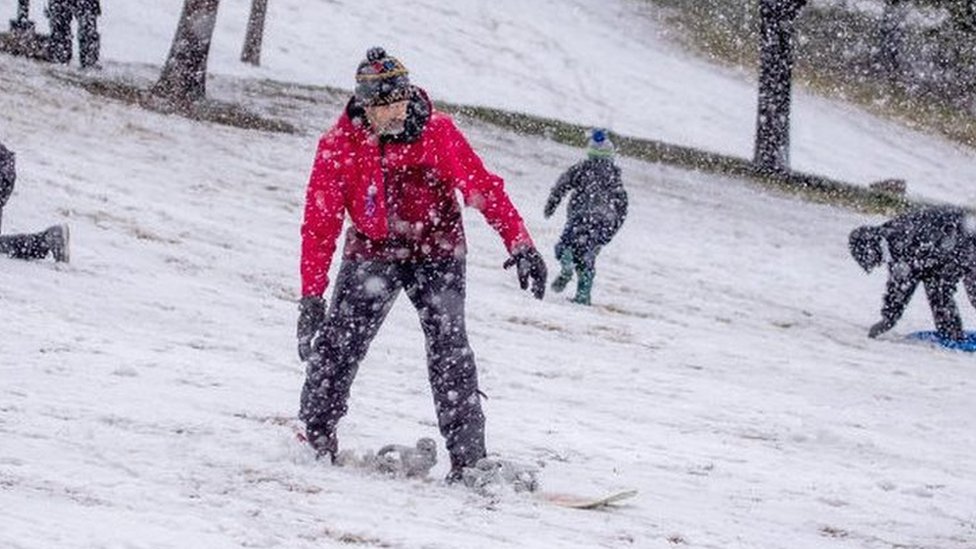 Los Angeles blizzard warning is first since 1989