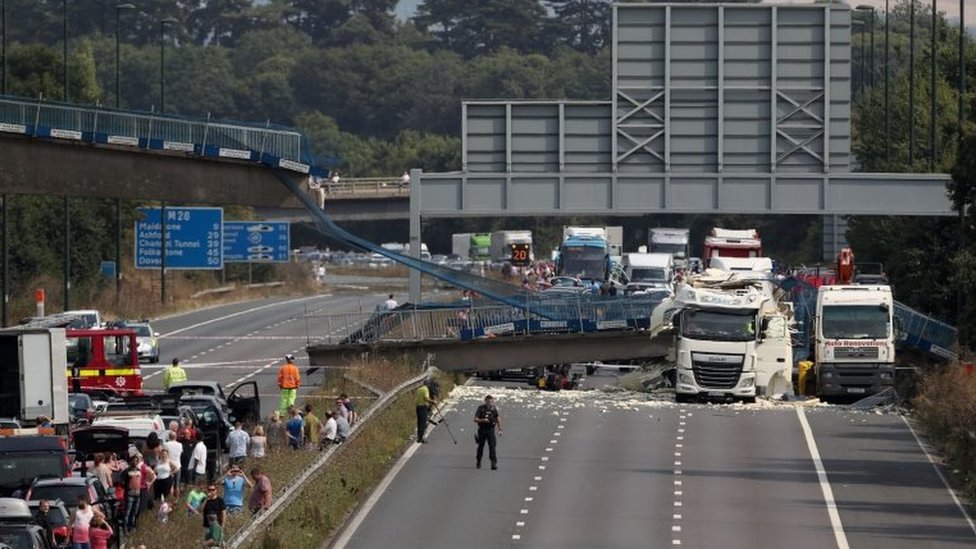 M20 motorway shut after lorry crash causes bridge collapse BBC News