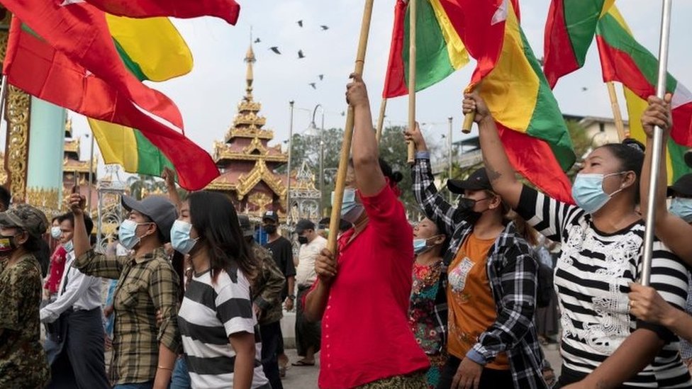 Pendukung militer di Myanmar