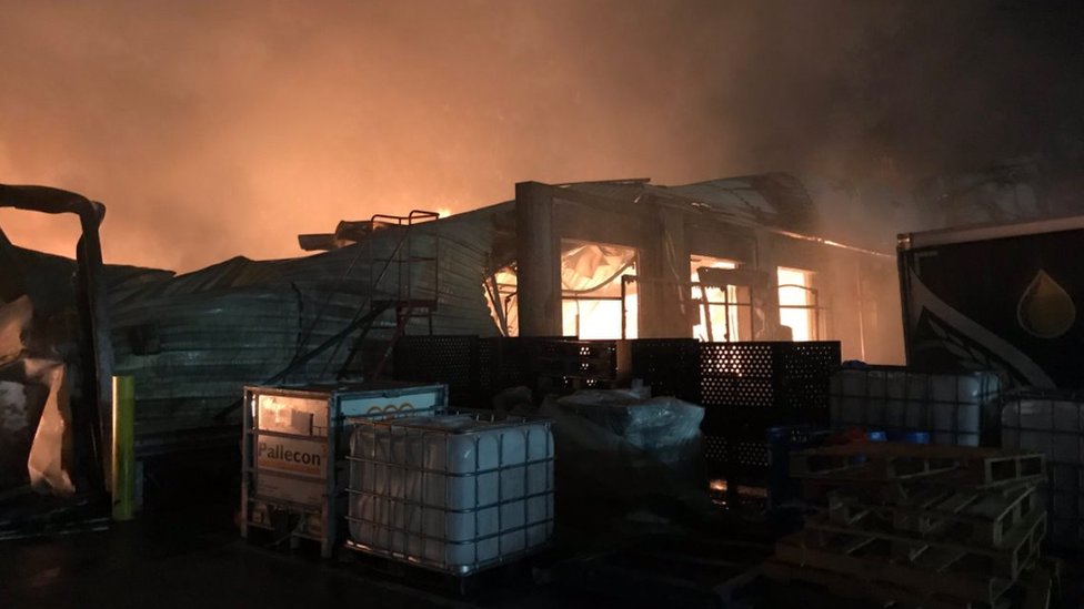 Basildon industrial building destroyed by major blaze - BBC News