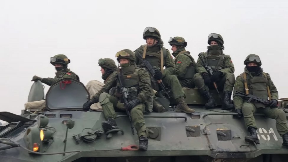 جنود روس في كازاخستان.