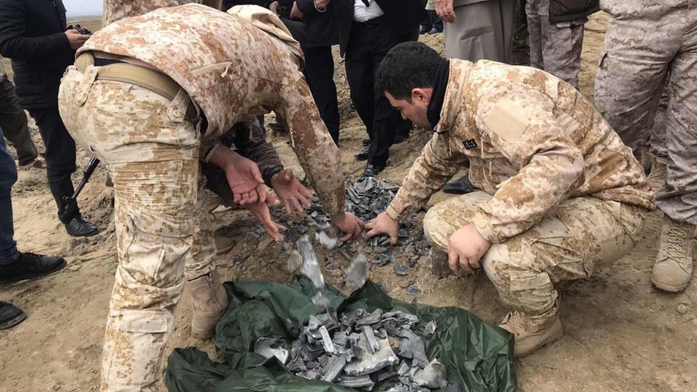 Iračke snage bezbednosti skupljaju ostatke projektila u oblasti Bardah Raš