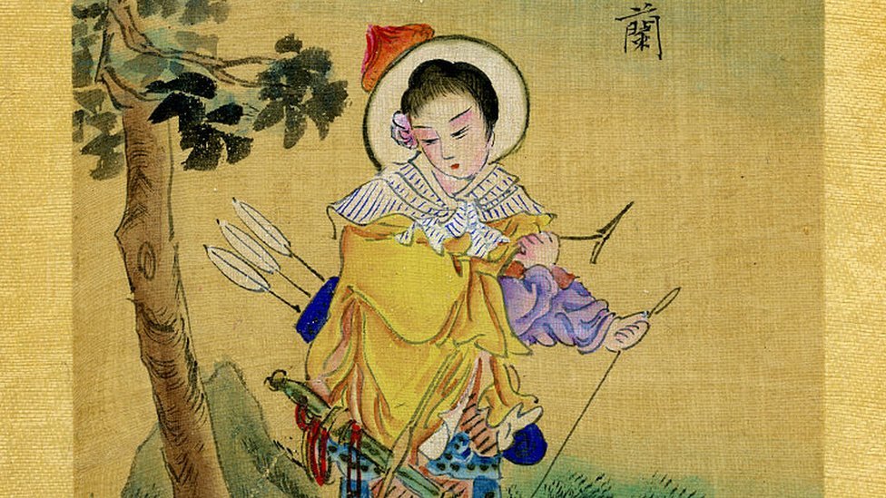 Hua Mulan, a Chinese handpainted album on silk, late 19th century