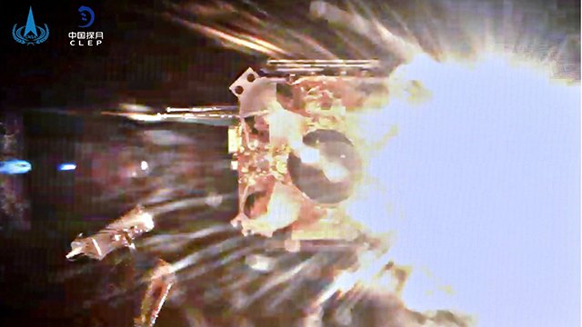 嫦娥五號帶著寶貴的月球樣品衝向月球軌道。