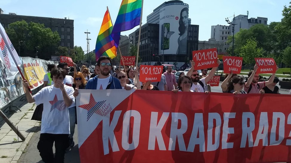 Aktivisti levičarskih pokreta i grupa zajedno sa sindikatima na protestu u Beogradu, 1. maj 2018