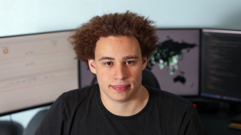El FBI dijo que lleva dos años investigando a Marcus Hutchins. Por el momento, se enfrenta al menos a seis cargos. Marcus Hutchins