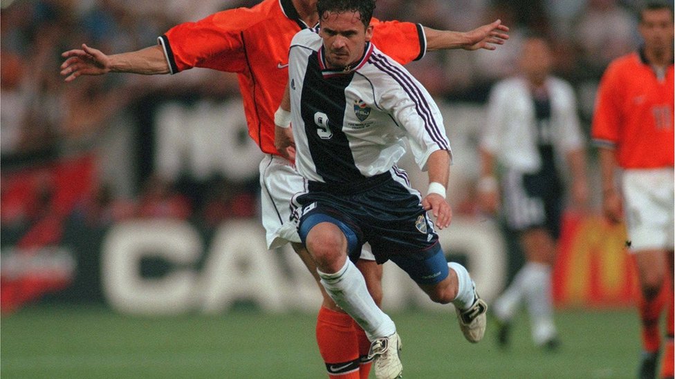 Mijatović na utakmici sa Holandijom u Tuluzu 1998.