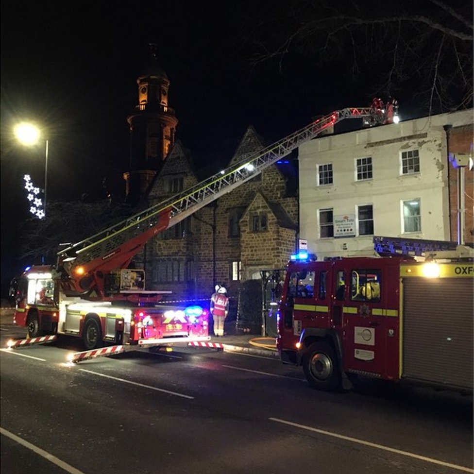 Banbury Fire Crews Tackle Blaze At Nursery Bbc News