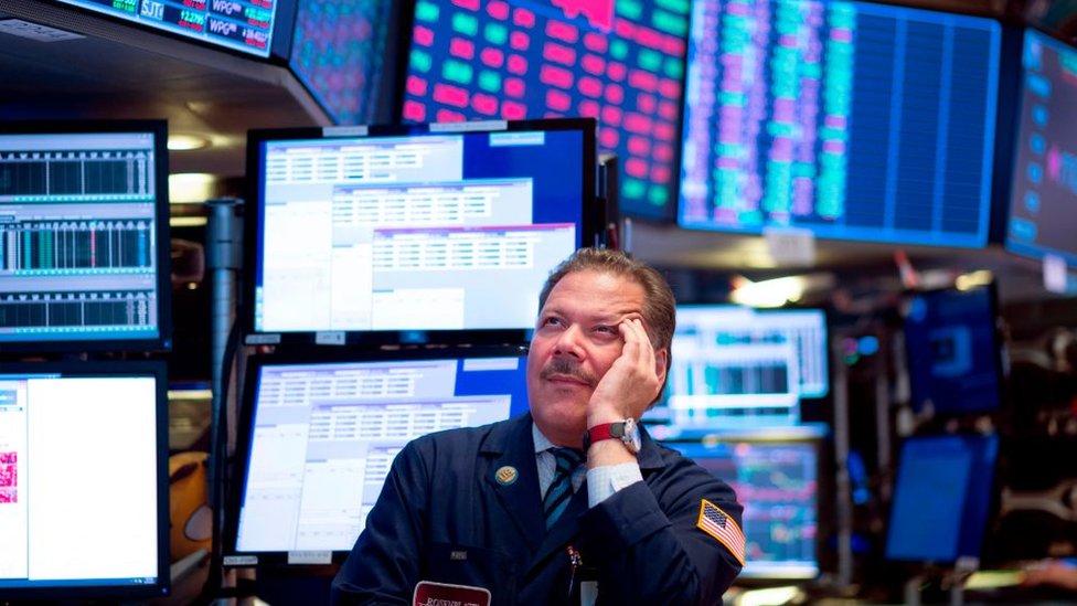 La semana pasada, la Bolsa de Nueva York registró su mayor caída en un día del último año.