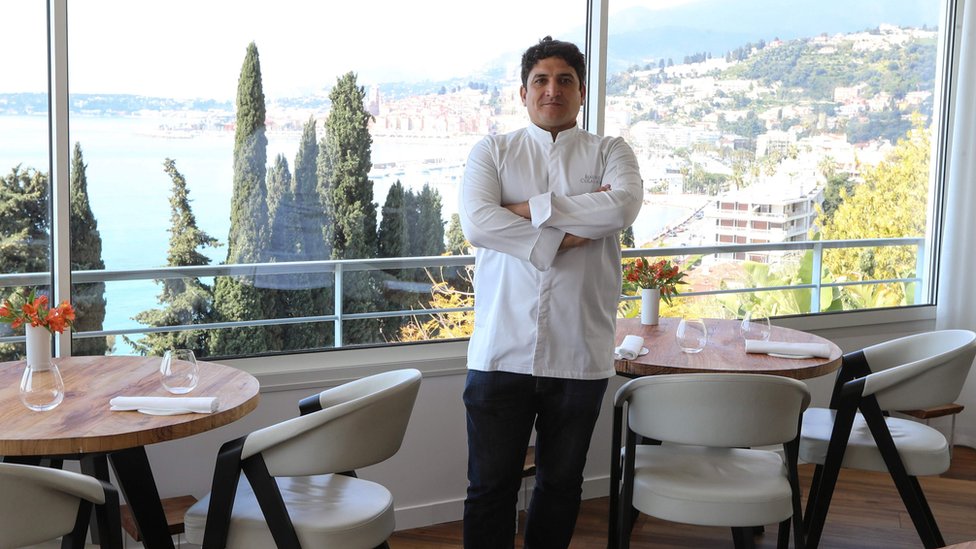 El chef Mauro Colagreco en Mirazur