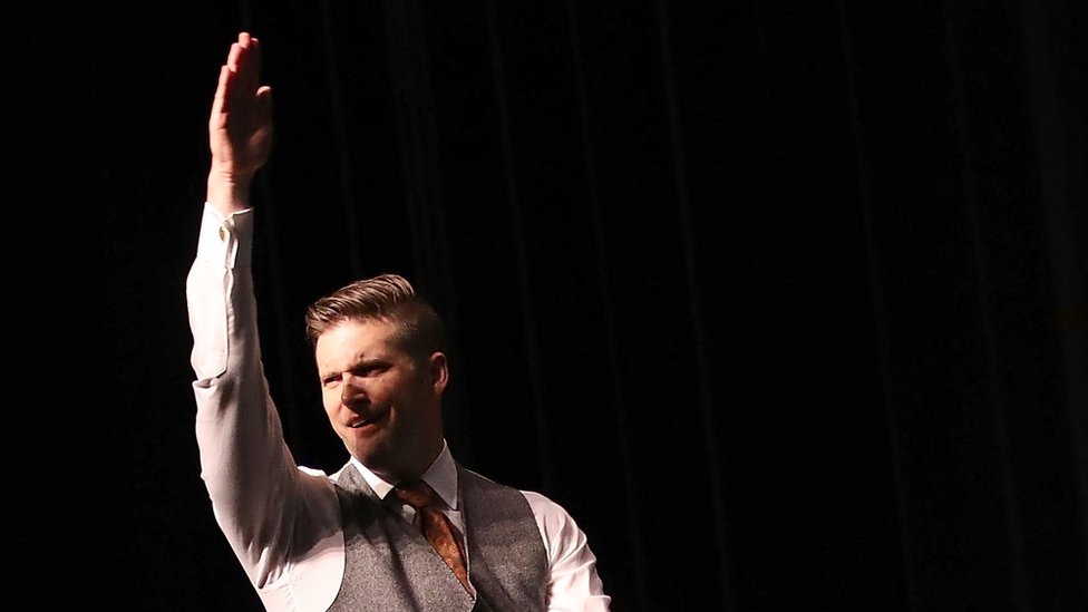 Spencer habló del privilegio blanco, de la "patria aria" y de la preservación de la identidad. Richard Spencer