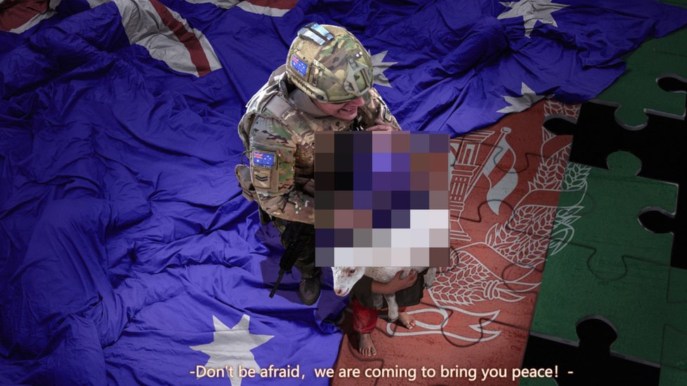 Dalam foto palsu iniIn a fake image, an Australian solider is seen murdering a child who is holding a lamb