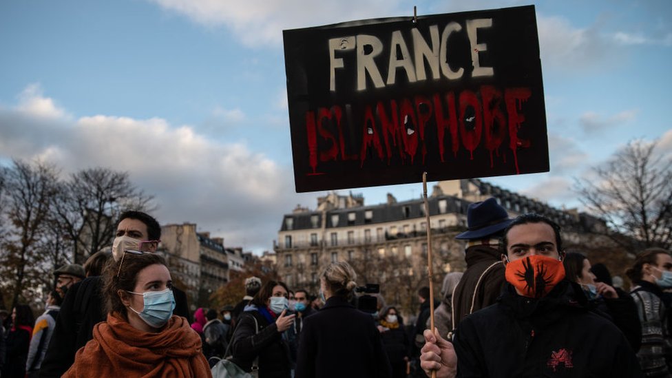 Protesta en Francia contra la islamofobia.
