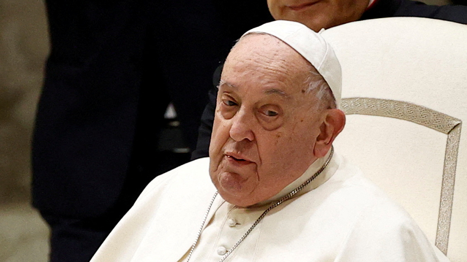 Pope Francis to be admitted to Rome hospital for bronchitis, Vatican says -  BBC News