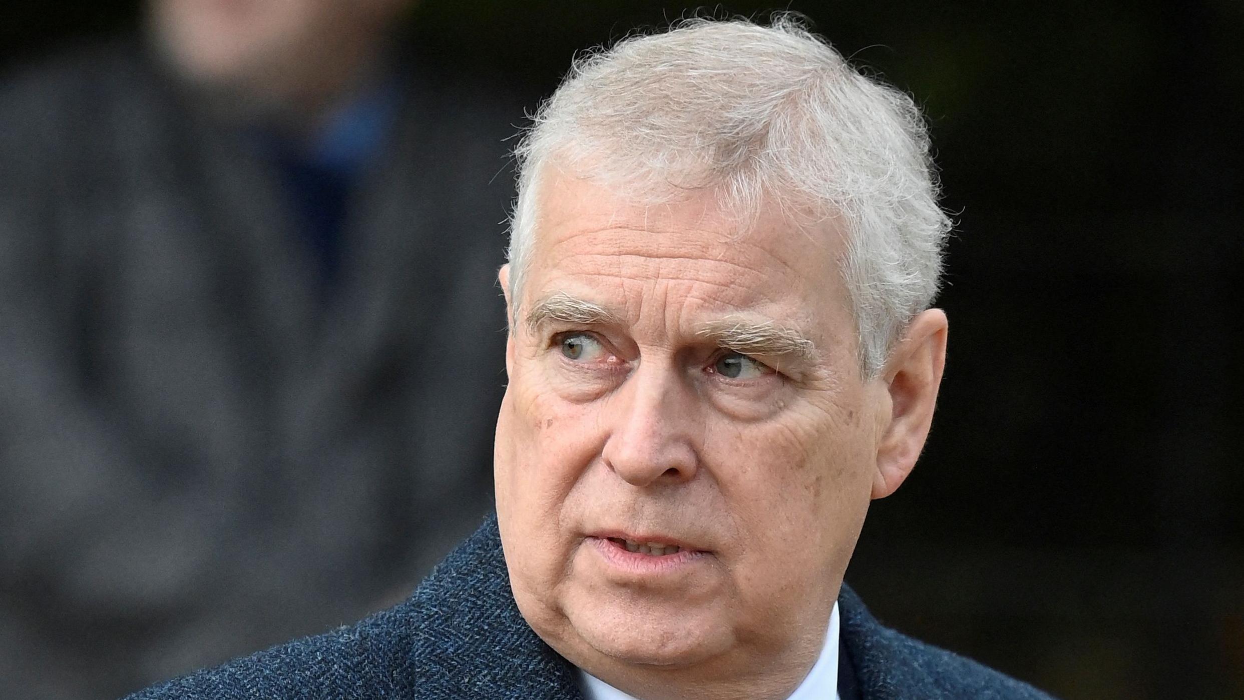 Prince Andrew gives up his тιтle as Duke of York