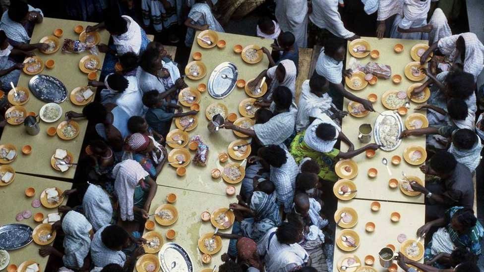 Etiopljani se hrane na brodu izraelske mornarice