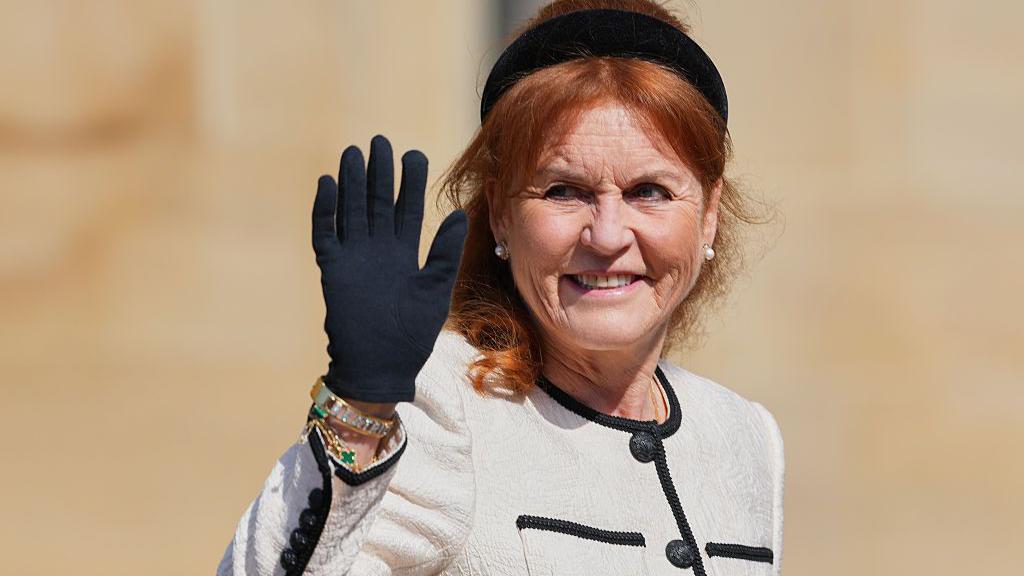 sarah ferguson smoking cigarettes Saturday Night Fever First Night Afterparty Sarah Ferguson 'paid a psychic